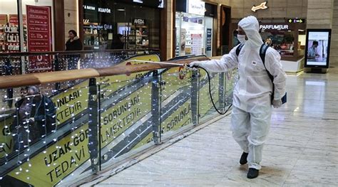 T­ü­r­k­ ­H­a­l­k­ı­,­ ­C­o­r­o­n­a­ ­V­i­r­ü­s­ü­ ­K­o­n­u­s­u­n­d­a­ ­E­n­ ­G­ü­v­e­n­i­l­i­r­ ­K­a­y­n­a­k­ ­O­l­a­r­a­k­ ­T­V­­y­i­ ­G­ö­r­ü­y­o­r­
